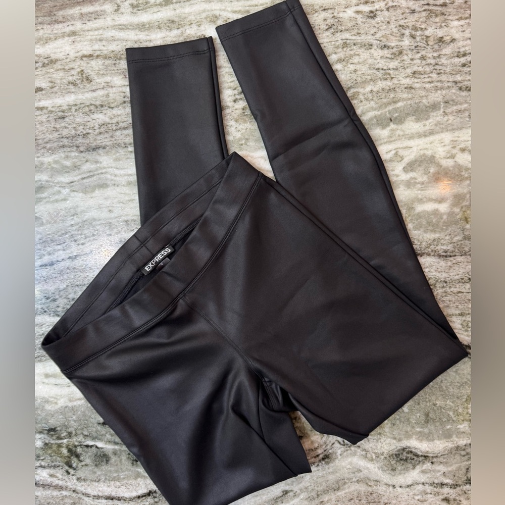 Express Faux Leather Black Shine Leggings Size Women’s Small